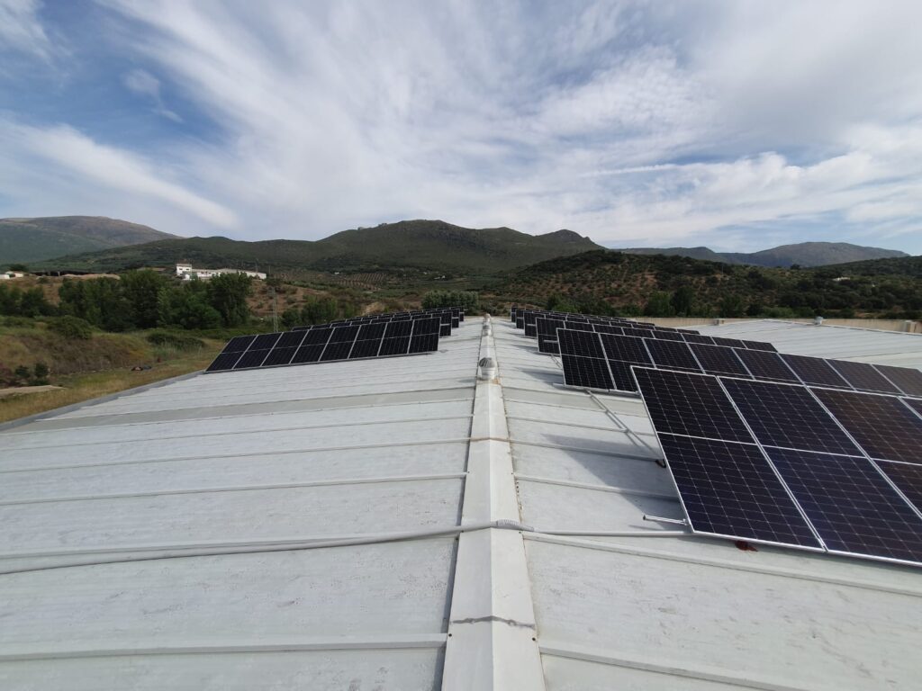 Instalación fotovoltaica de 44KW en Carcabuey